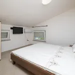 Amazing In Valtursko Polje