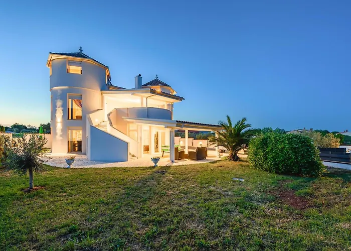 Amazing In Valtursko Polje Casa vacanze