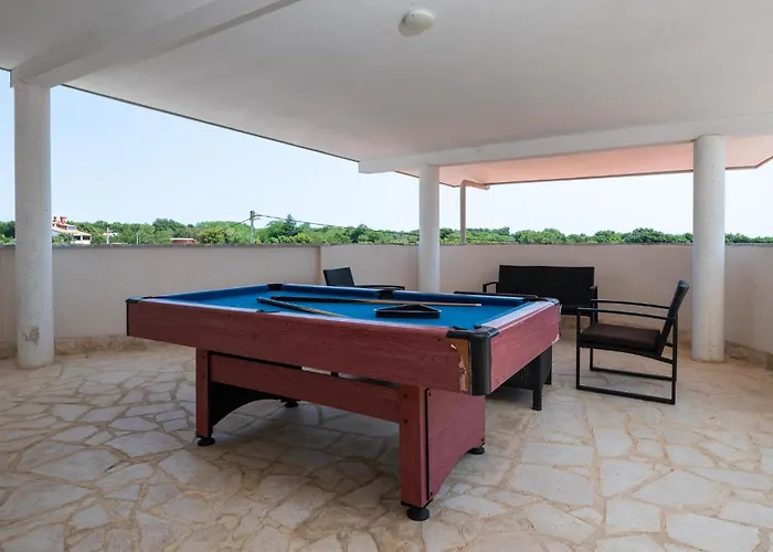 Amazing In Valtursko Polje * Pula