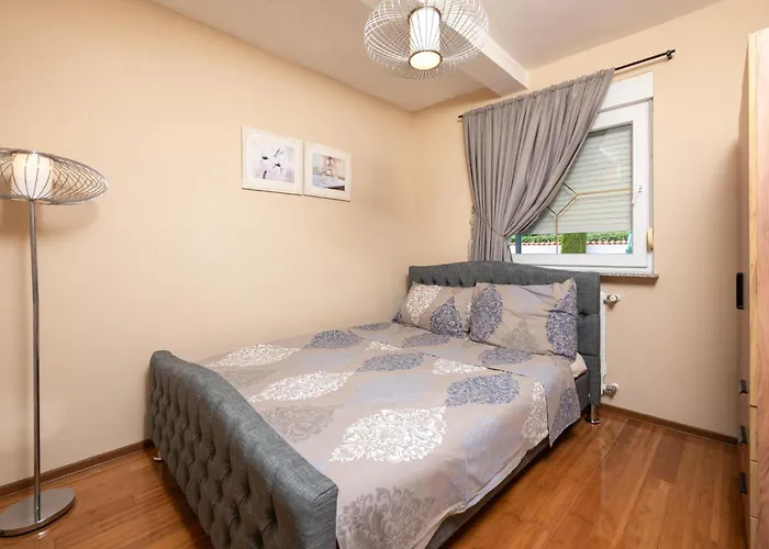 Amazing In Valtursko Polje Pola