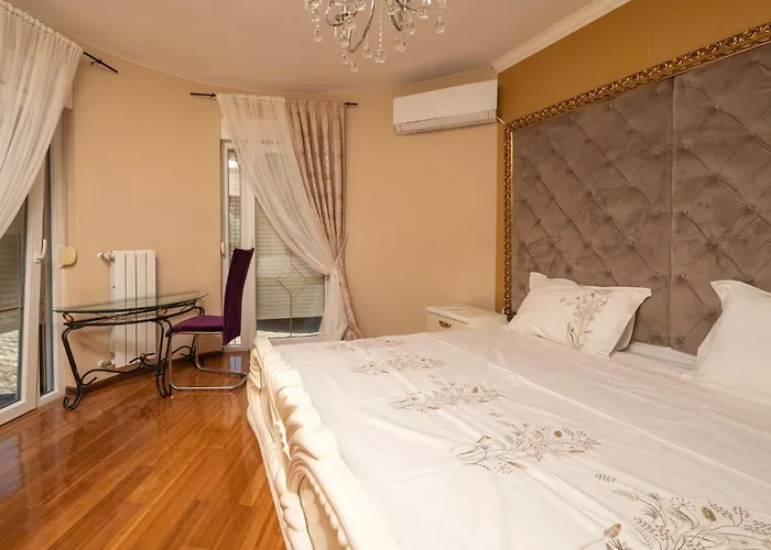 Holiday home Amazing In Valtursko Polje Pula